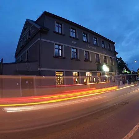 Hotel Sun-house - Parkingfree Limited Spaces- 3*
