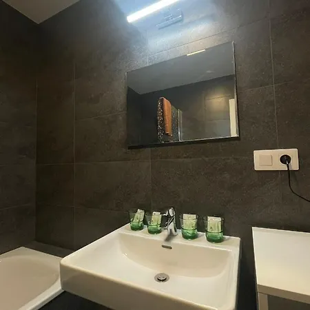 Hotel Sun-house - Parkingfree Limited Spaces-
