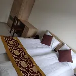 Sun-house - Parkingfree Limited Spaces- 3* Prag