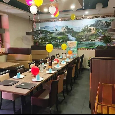 Sun-house Pension&restaurant -parkingfree- Ξενοδοχείο