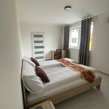 Sun-house Pension&restaurant -parkingfree- Ξενοδοχείο 3*