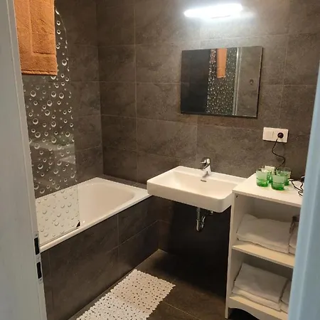 Hotel Sun-house - Parkingfree Limited Spaces-