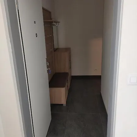 Sun-house - Parkingfree Limited Spaces-