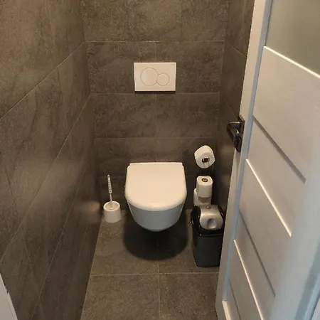 Hotel Sun-house - Parkingfree Limited Spaces- 3*