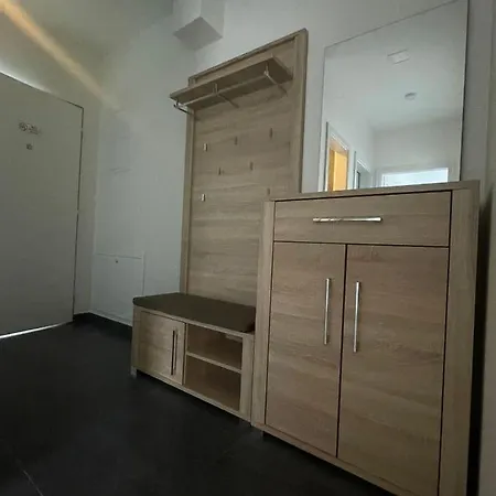 Hotel Sun-house - Parkingfree Limited Spaces- Prague