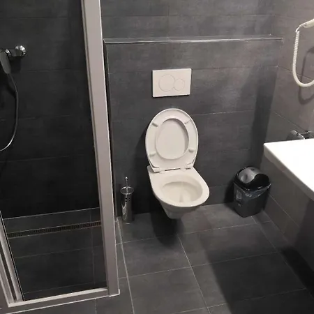 Sun-house - Parkingfree Limited Spaces- 3*