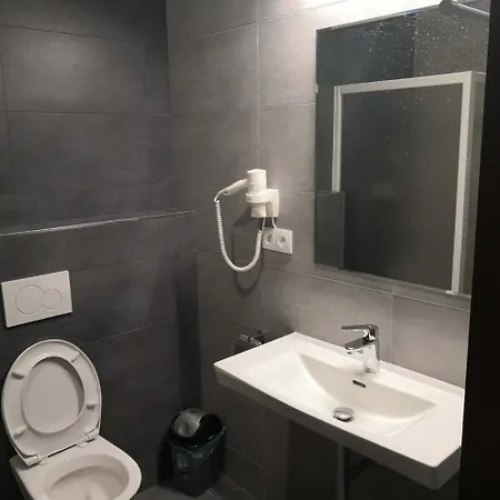 Sun-house - Parkingfree Limited Spaces- Hotel