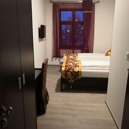 Sun-house - Parkingfree Limited Spaces-