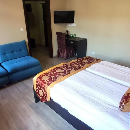 Hotel Sun-house - Parkingfree Limited Spaces-