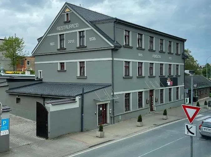 Sun-house - Parkingfree Limited Spaces- Hotel