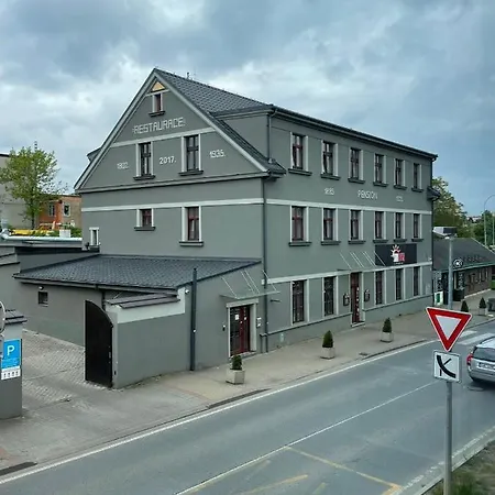 Sun-house Pension&restaurant -parkingfree- Hotel