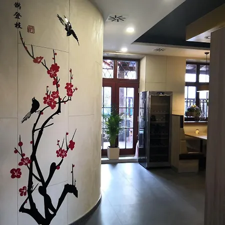 Sun-house Pension&restaurant -parkingfree- Hotel Prague